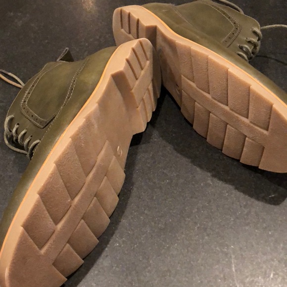 Giraldi Milan Olive Wingtip Boot - Picture 5 of 7